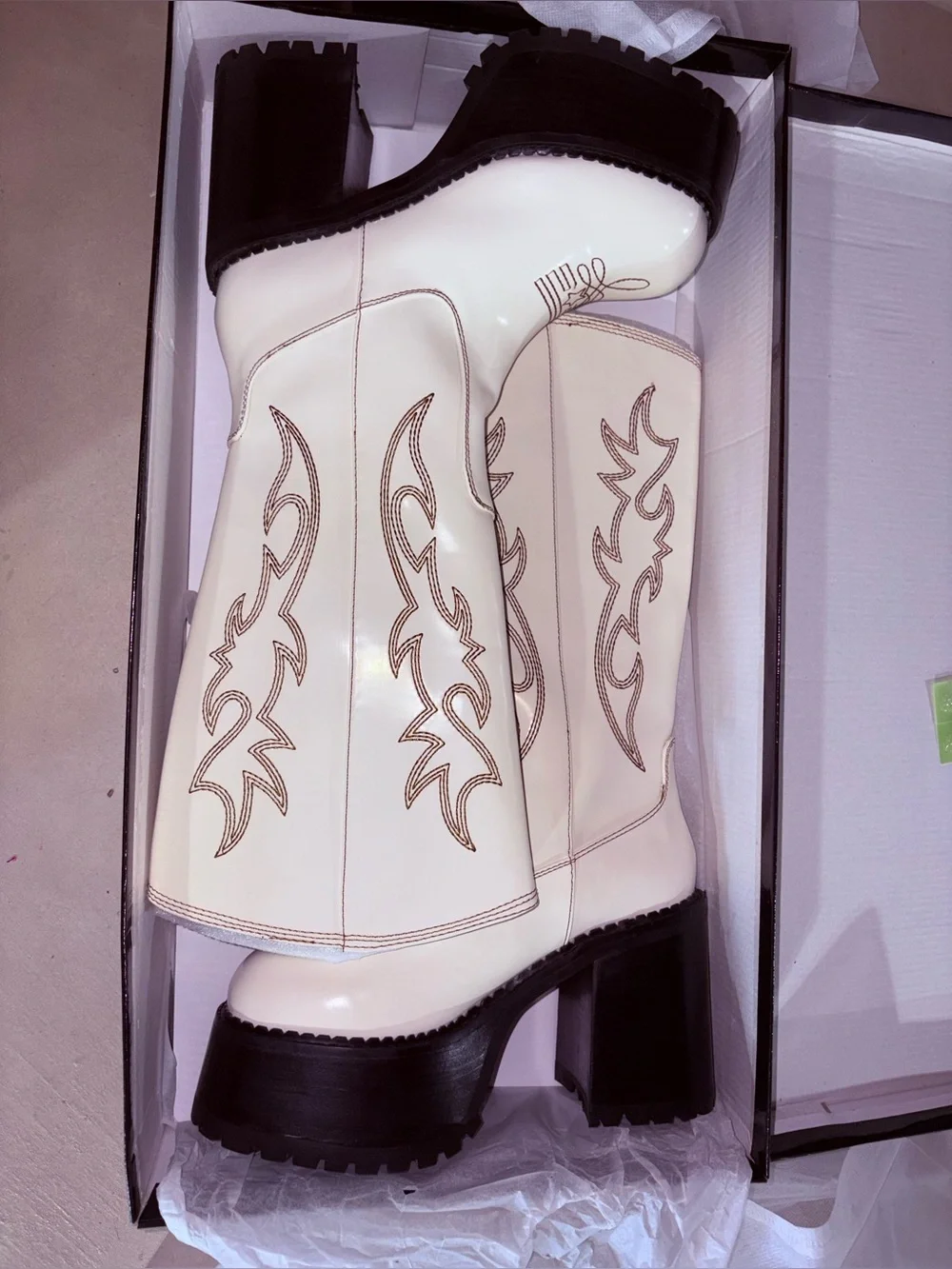 NEW Current Mood CANYON TOWN Bratz Western Cowboy Y2K Platform Boots Off White 9